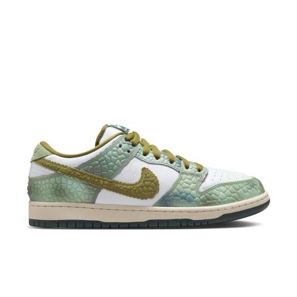 Size 12 • Nike SB Dunk Low Alexis Sablone • Chameleon • Cross-Posted • Firm main image 14